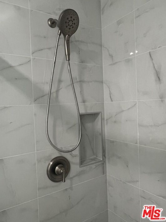 1618 Crenshaw Blvd, Los Angeles CA 90043-4104 exterior