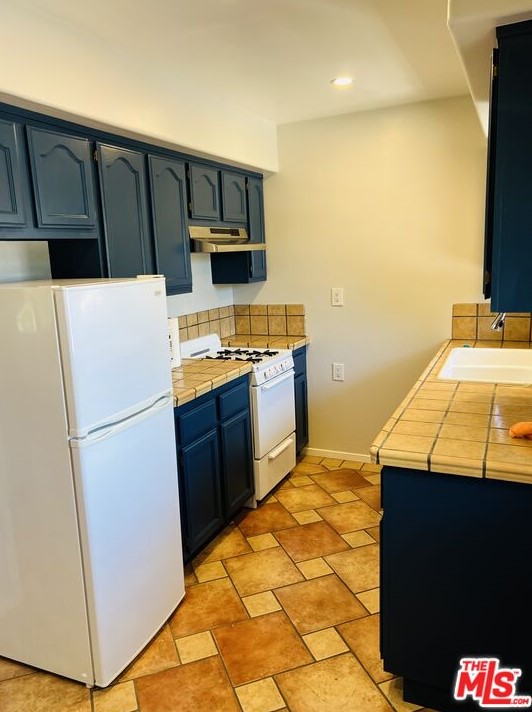 843 Westbourne Dr, Los Angeles CA  90069-4602 exterior