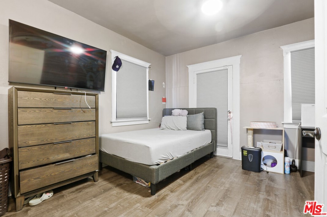 1240 41st Pl, Los Angeles CA  90011-2982 exterior