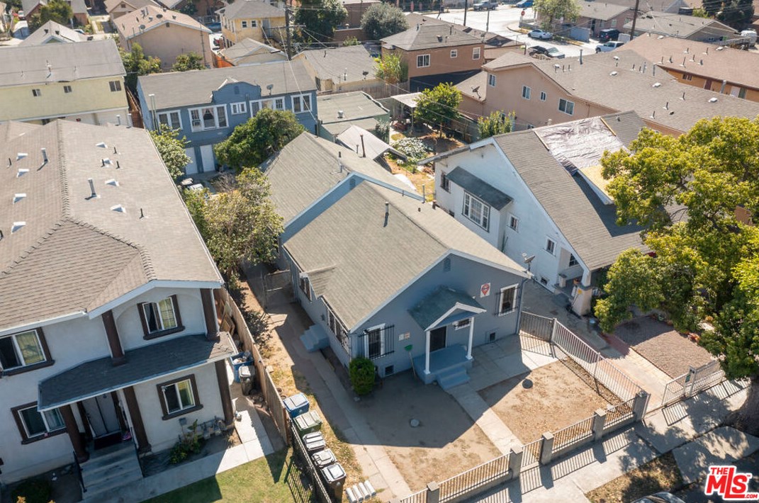 212 62 St, Los Angeles CA  90043-3610 exterior