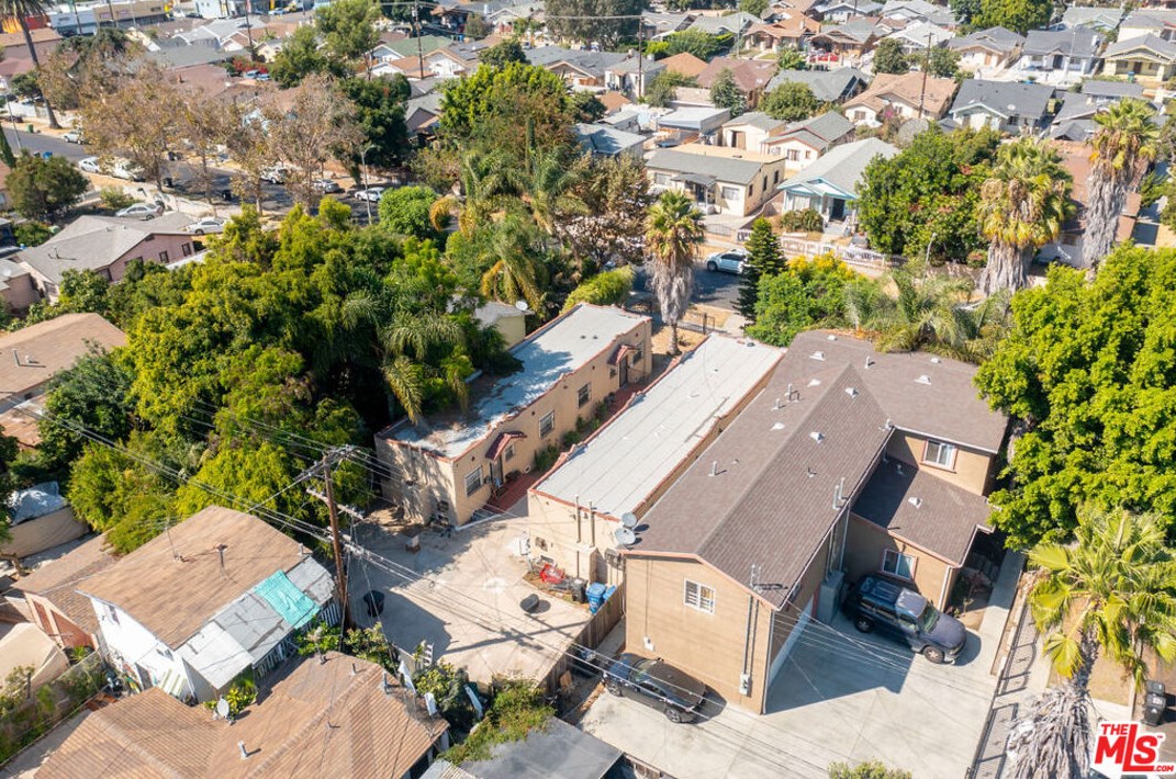 1306 59th Pl, Los Angeles CA  90047-1104 exterior