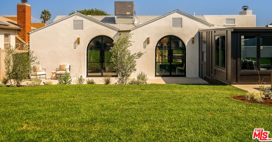 4821 Keniston Ave, Los Angeles CA  90043-3711 exterior