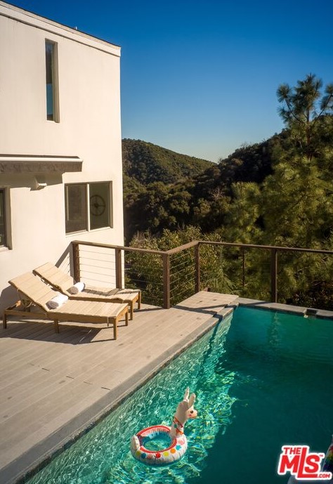 10078 Westwanda Dr, Beverly Hills CA  90210-1429 exterior