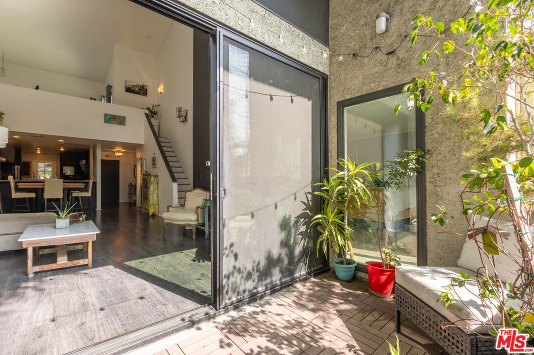 4321 Los Feliz Blvd, Los Angeles CA  90027-2262 exterior