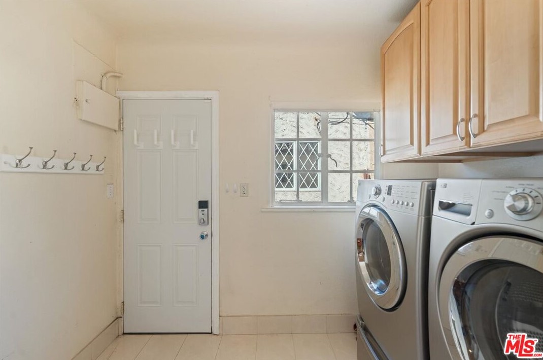 1870 Los Robles Ave, Pasadena CA 91108-1625 exterior