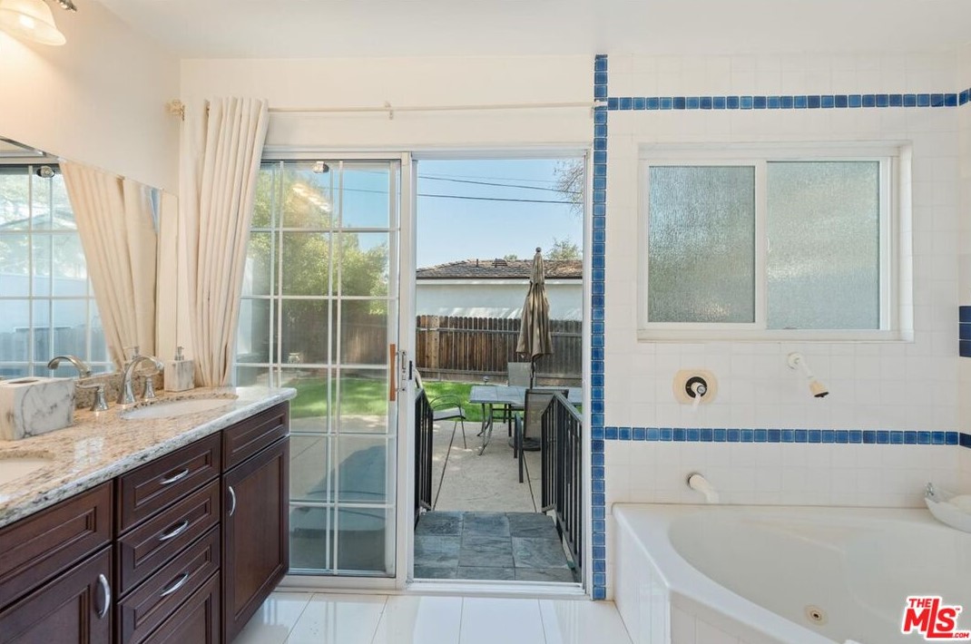 1870 Los Robles Ave, Pasadena CA 91108-1625 exterior