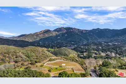 715 Crater Camp Dr, Calabasas, CA 91302 - Photo 27