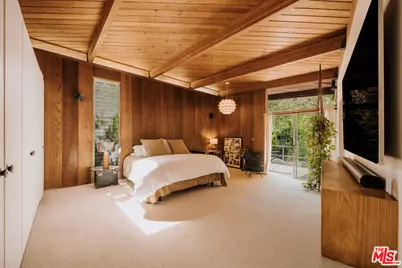 630 Hightree Rd, Santa Monica, CA 90402 - Photo 15