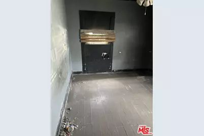 1733 S Longwood Ave, Los Angeles, CA 90019 - Photo 3