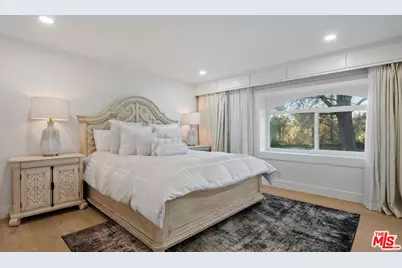 5934 Colodny Dr, Agoura Hills, CA 91301 - Photo 31