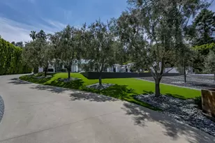 16032 Valley Vista Blvd, Encino, CA 91436 - Photo 1
