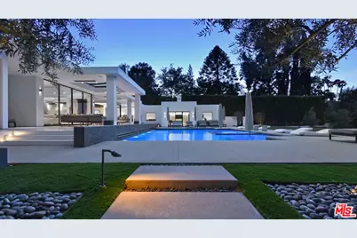 16032 Valley Vista Blvd, Encino, CA 91436 - Photo 3