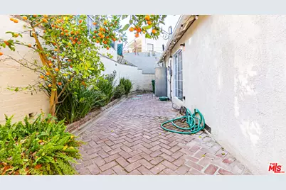 4707 Bedel St, Woodland Hills, CA 91364 - Photo 35