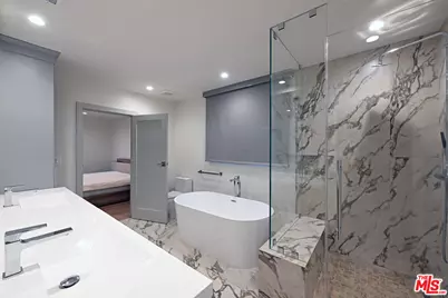 15204 Valley Vista Blvd, Sherman Oaks, CA 91403 - Photo 35