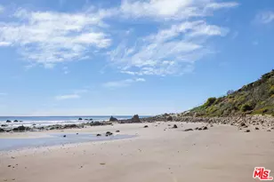 32802 Pacific Coast Hwy, Malibu, CA 90265 - Photo 37