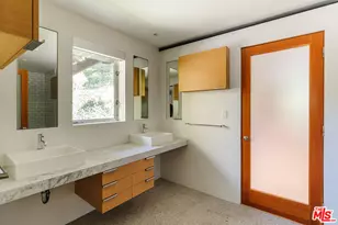 562 Stassi Ln, Santa Monica, CA 90402 - Photo 21