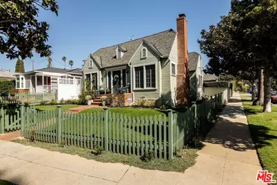880 Wellesley Ave, Los Angeles, CA 90049 - Photo 1