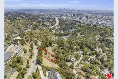 7060 Mulholland Dr, Los Angeles, CA 90068 - Photo 5