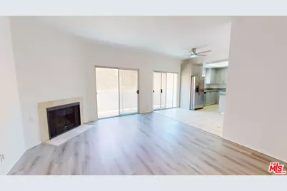 5135 Zelzah Ave #203, Encino, CA 91316 - Photo 3