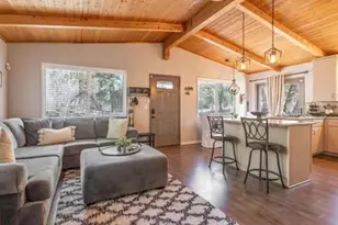 870 Holmes Ln, Sugarloaf, CA 92386 - Photo 11