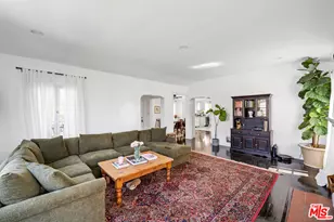 1122 S Sycamore Ave, Los Angeles, CA 90019 - Photo 25