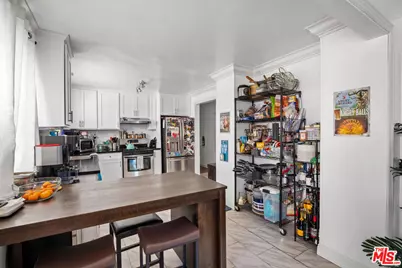 1122 S Sycamore Ave, Los Angeles, CA 90019 - Photo 11