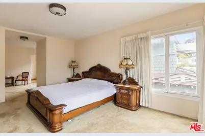 1966 N Van Ness Ave, Los Angeles, CA 90068 - Photo 47