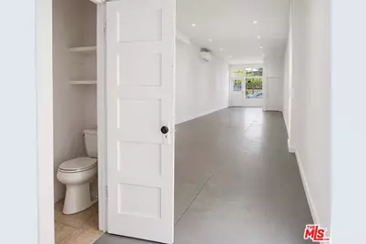 14426 Friar St, Van Nuys, CA 91401 - Photo 19