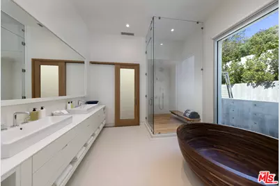 24689 Pacific Coast Hwy, Malibu, CA 90265 - Photo 13