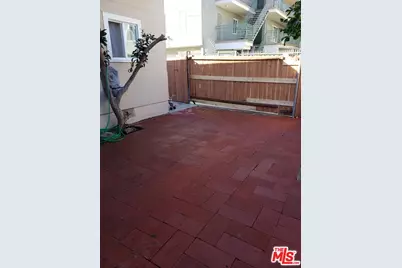 435 W 11th St, Long Beach, CA 90813 - Photo 5