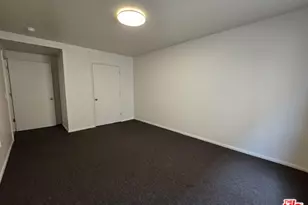 9004 S San Pedro St, Los Angeles, CA 90003 - Photo 13