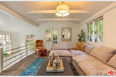 5840 Round Meadow Rd, Hidden Hills, CA 91302 - Photo 19