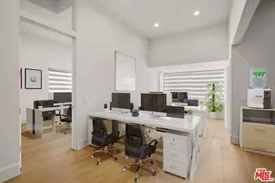 215 Windward Ave, Venice, CA 90291 - Photo 7