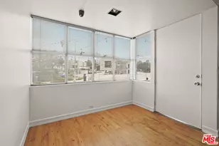 215 Windward Ave, Venice, CA 90291 - Photo 33