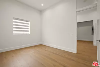 215 Windward Ave, Venice, CA 90291 - Photo 21