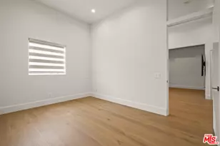 215 Windward Ave, Venice, CA 90291 - Photo 21