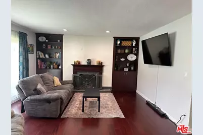 9419 Haskell Ave, North Hills, CA 91343 - Photo 5