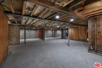 33182 Mulholland Hwy, Malibu, CA 90265 - Photo 57