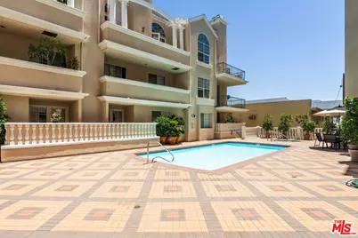 930 N Doheny Dr #308, West Hollywood, CA 90069 - Photo 25