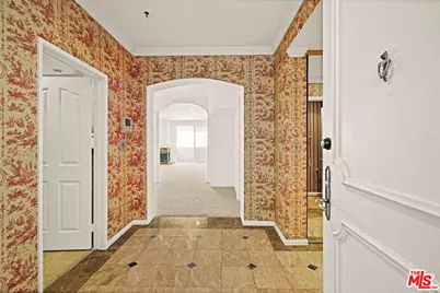 930 N Doheny Dr #308, West Hollywood, CA 90069 - Photo 3