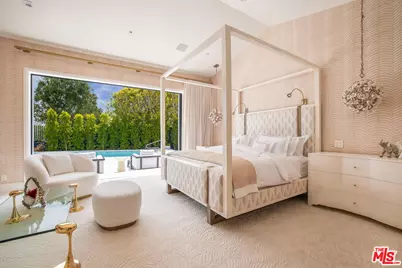 1445 Via Cresta, Pacific Palisades, CA 90272 - Photo 11