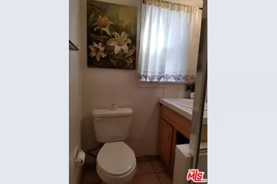 8464 Byrd Ave, Inglewood, CA 90305 - Photo 13