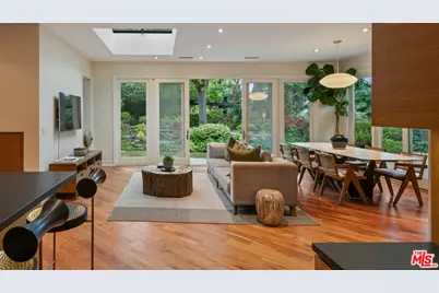 2576 Benedict Canyon Dr, Beverly Hills, CA 90210 - Photo 7