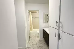 1351 N Orange Dr, Los Angeles, CA 90028 - Photo 13
