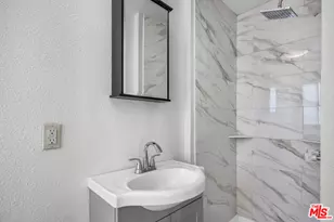123 S Westmoreland Ave, Los Angeles, CA 90004 - Photo 11