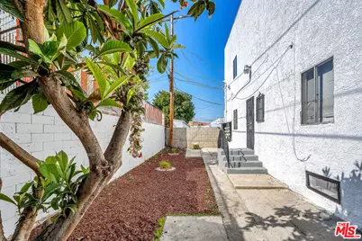 123 S Westmoreland Ave, Los Angeles, CA 90004 - Photo 27