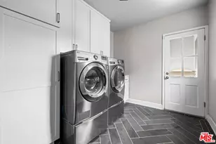 1307 S Rimpau Blvd, Los Angeles, CA 90019 - Photo 9