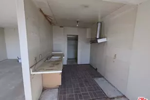 7300 Franklin Ave, Los Angeles, CA 90046 - Photo 11