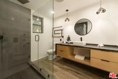 11587 Sunshine Ter, Studio City, CA 91604 - Photo 25