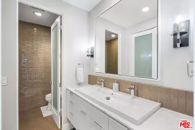 22065 Pacific Coast Hwy #1, Malibu, CA 90265 - Photo 33